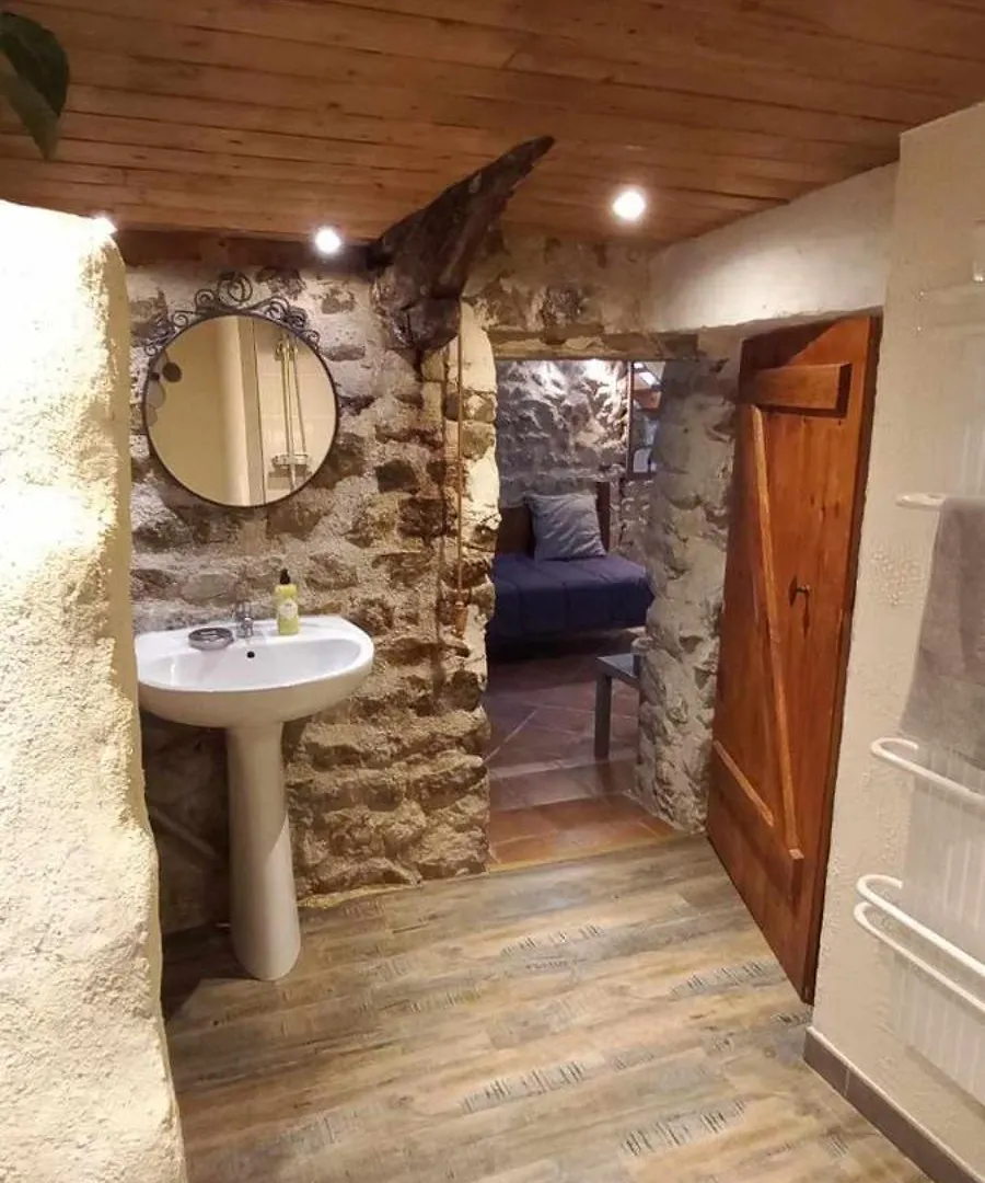 Les Gites Du Couvent Nozieres  France