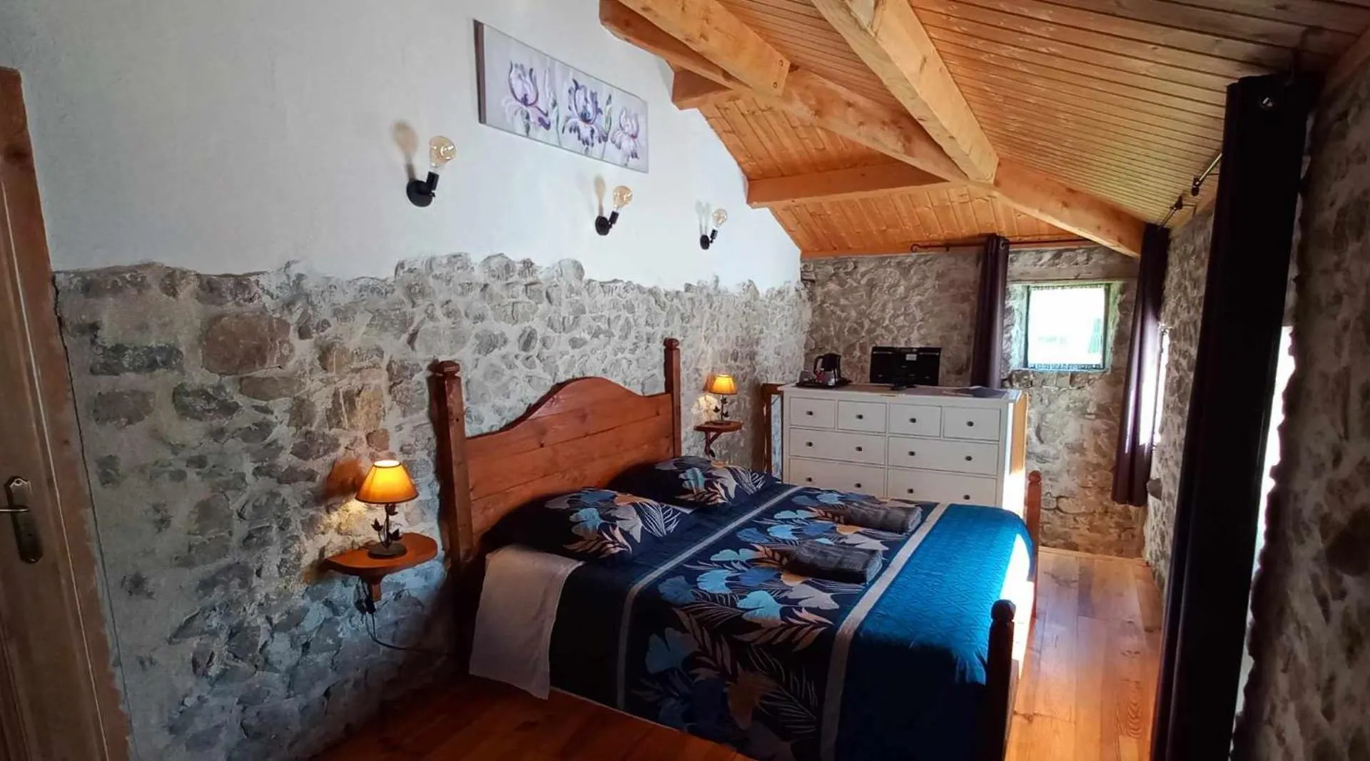 Holiday home Les Gites Du Couvent Nozieres